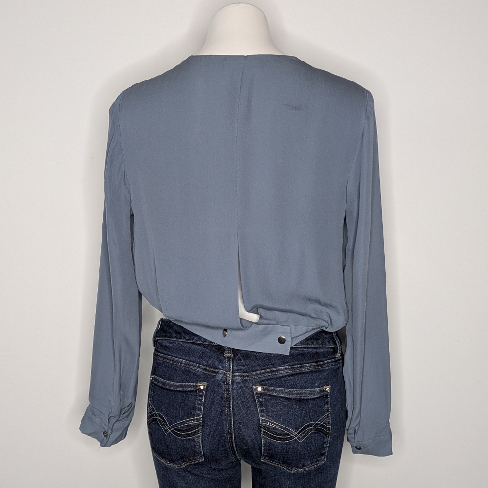 L'Agence Gia Blue Silk V Neck Snap Back Wrap Blouse S - Picture 8 of 12